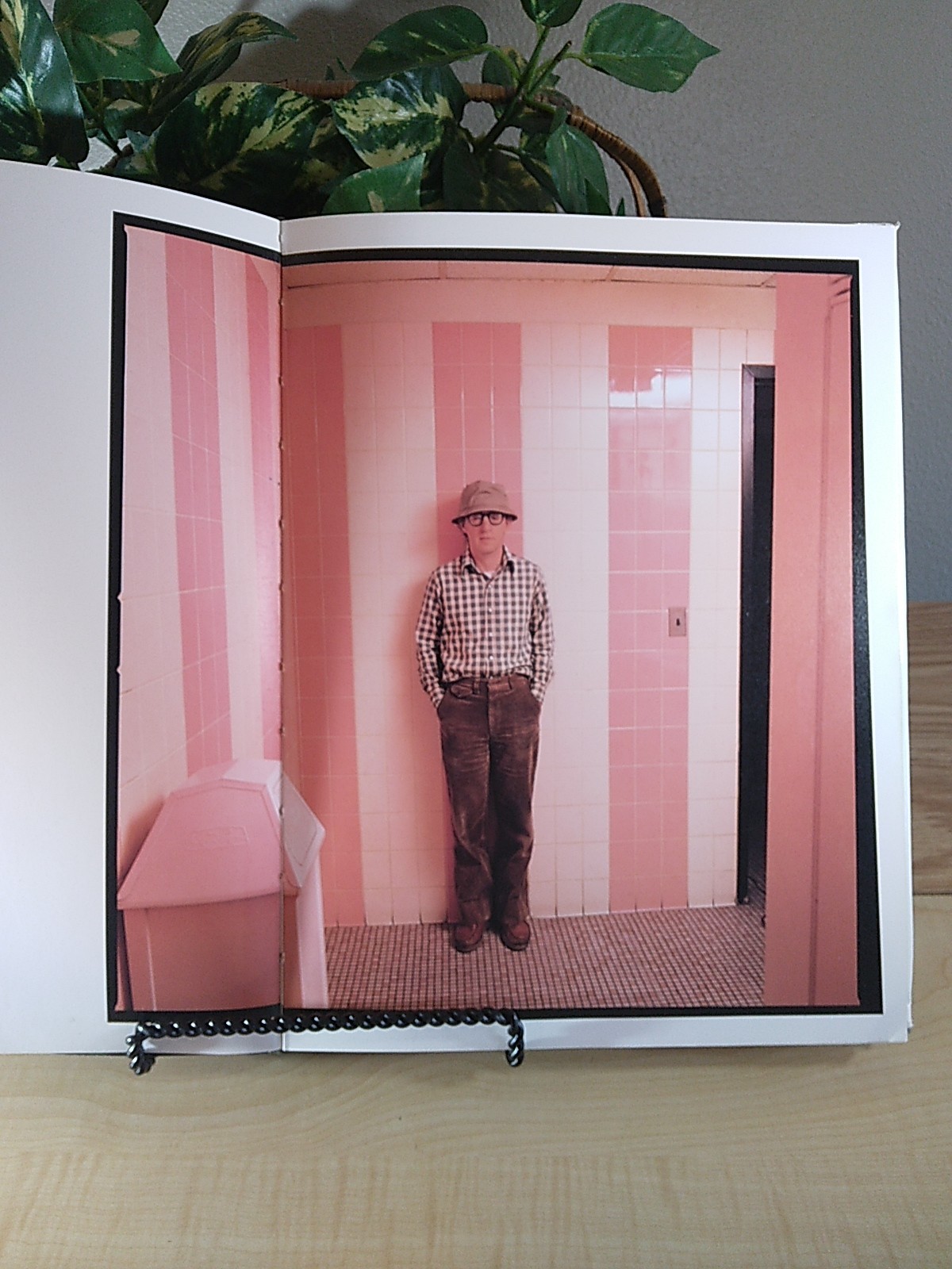Annie Leibovitz Photographs, Intro by Tom Wolfe, Hardcover 1st Edition 1983