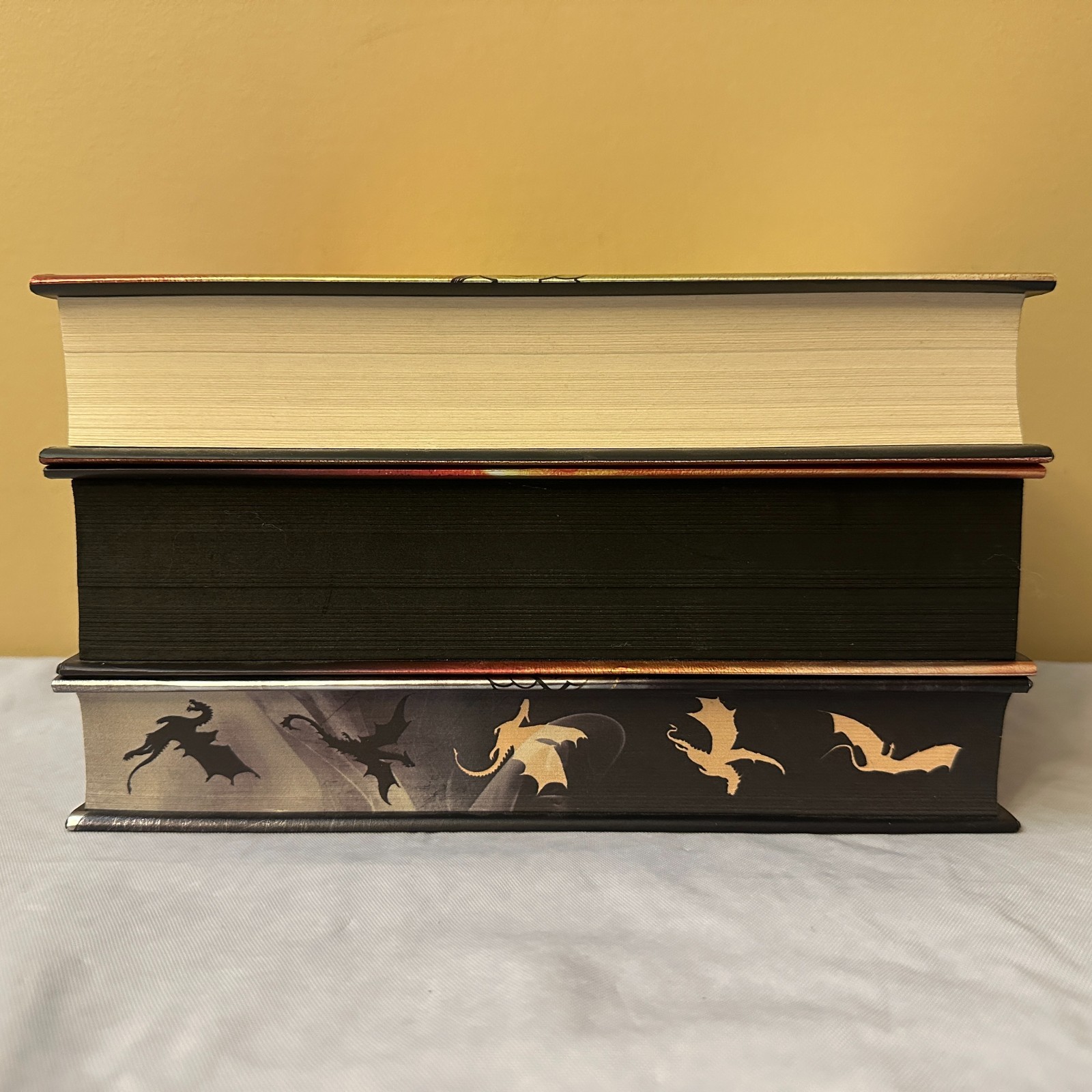 3 The Empyrean Series Books by Rebecca Yarros / Fourth Wing, Iron Flame, Onyx