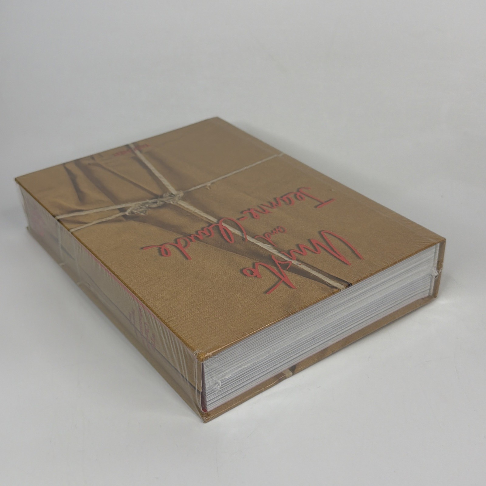 Christo and Jeanne-Claude. 40th Anniversary Edition by Wolfgang Volz: New