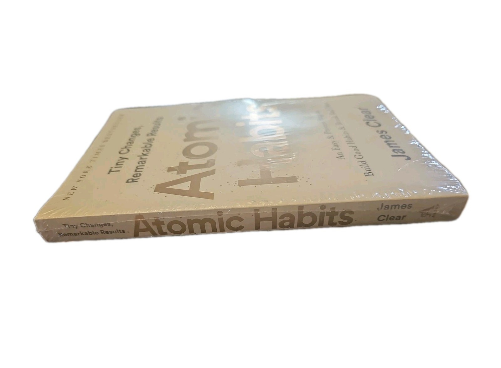 „Atomic Habits“ by James Clear Build Good Habits Brand New