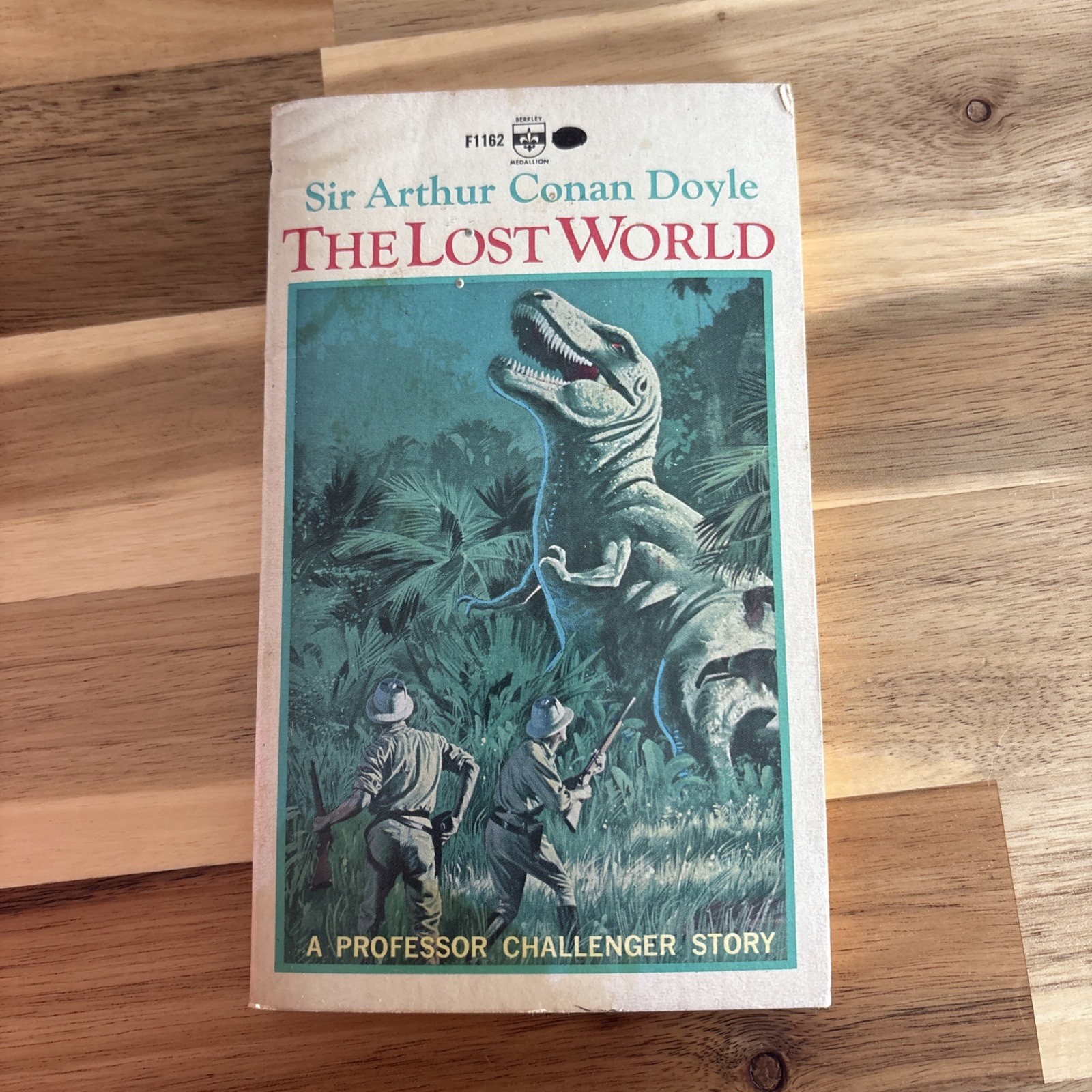 The Lost World – By Sir Arthur Conan Doyle- 1965 Paperback See Description