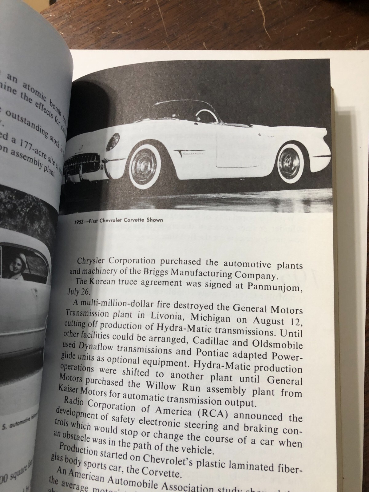 Automobiles of America (1974) Automobile Mfg. Assoc. Softcover Book 301 Pages