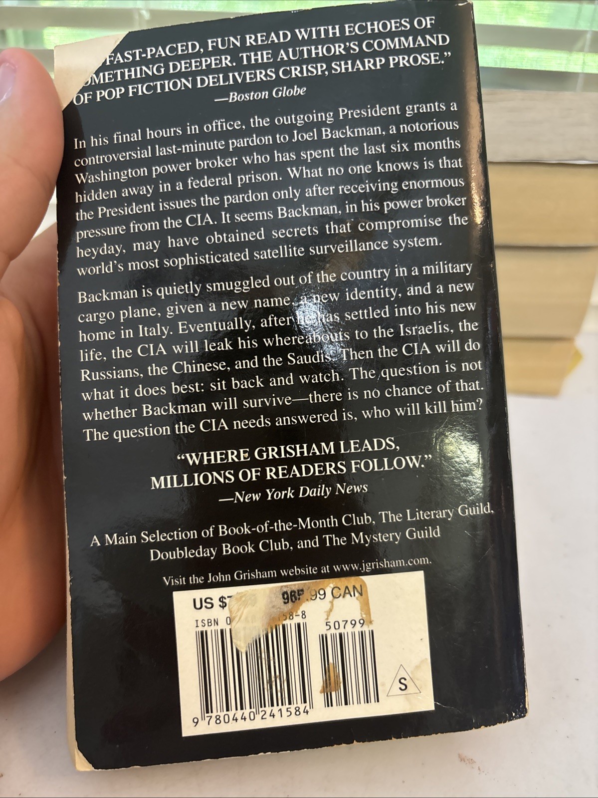 Lot of 10 – John Grisham – Mass paperback books – FREE SHIPPING