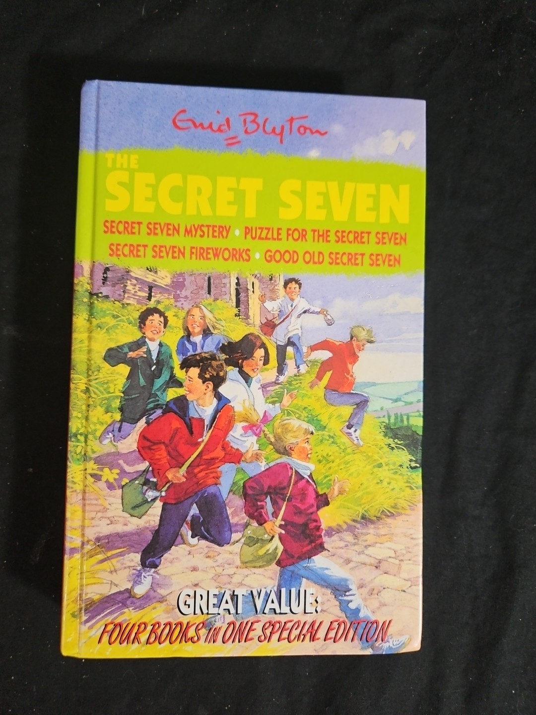 Secret Seven 4 Books In 1 Special Edition Ages 6-9 – By Enid Blyton 1996