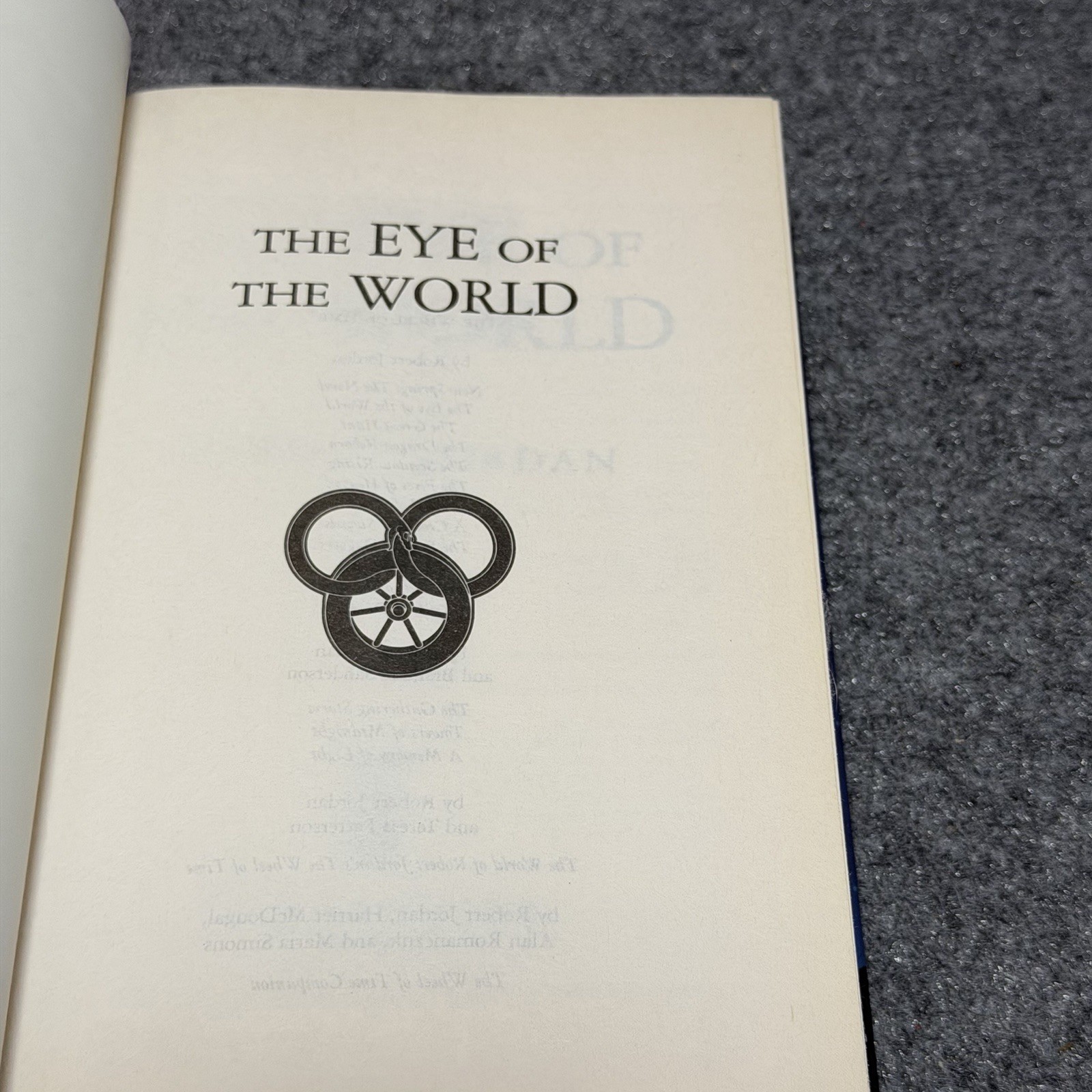 The Eye of the World by Robert Jordan Book Club Edition Vintage Hardback (1990)