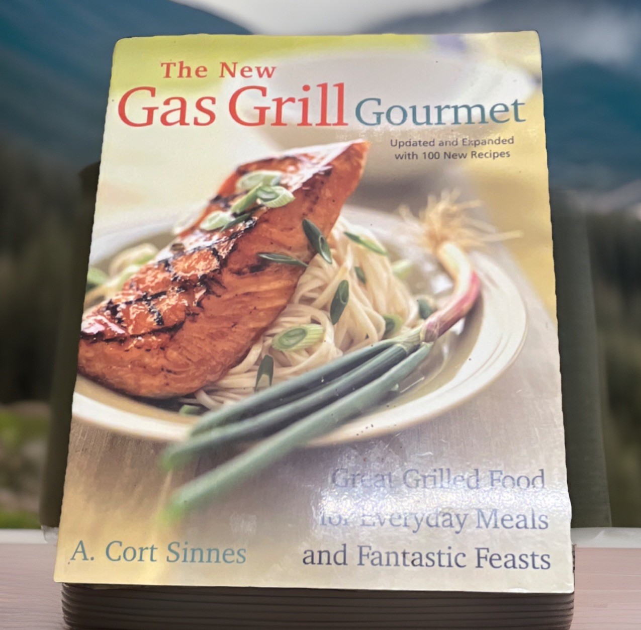 A. Cort Sinnes New Gas Grill Gourmet Trade Paperback Harvard Common Press 2005