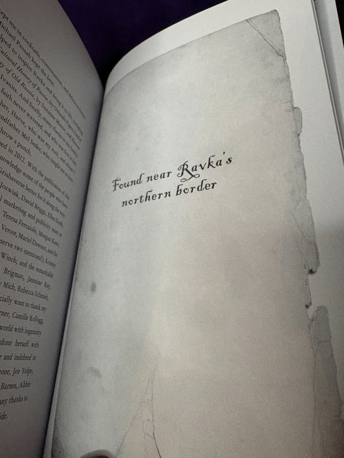 Shadow and Bone: the Collector’s Edition by Leigh Bardugo (2020, Hardcover)