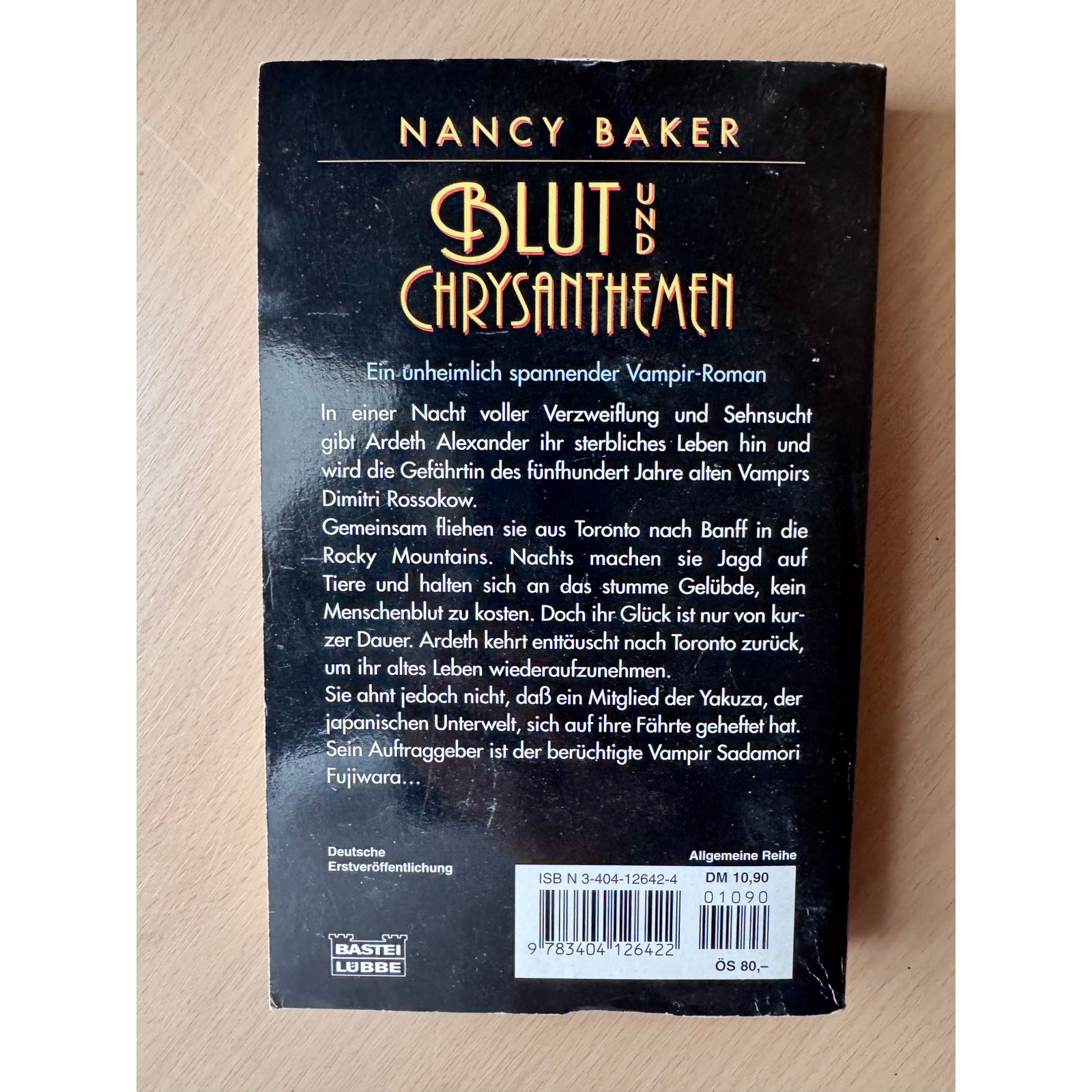 Blut und Chrysanthemen by Nancy Baker – 1997