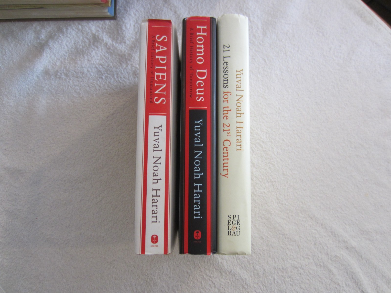 Sapiens Homo Deus 21 Lessons for the 21st Century by Yuval Noah Harari – HCDJ