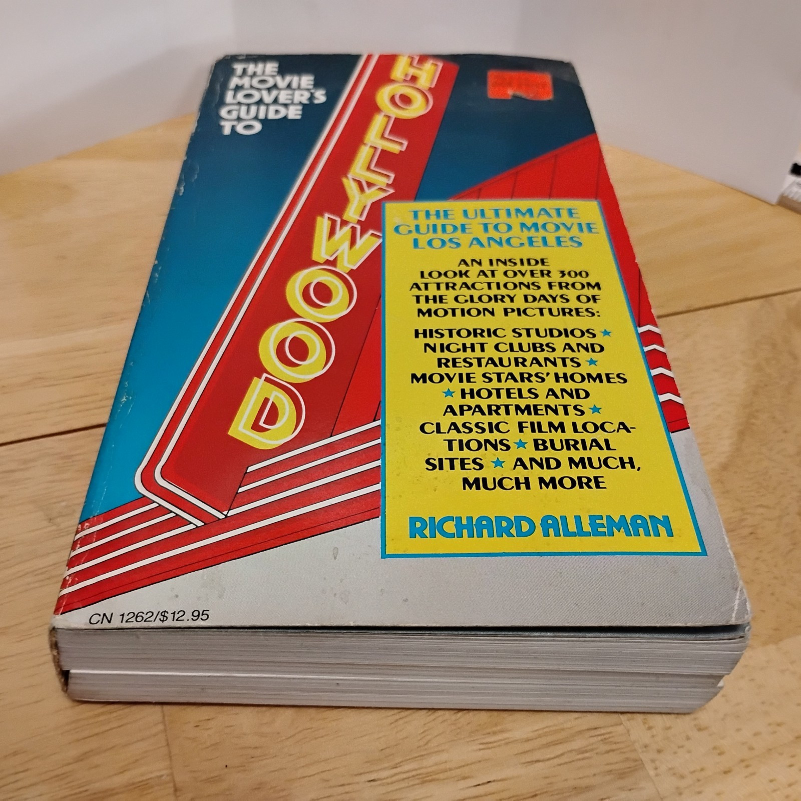 1985 The Movie Lover’s Guide to Hollywood Paperback Book 328 Pages Binding Loose