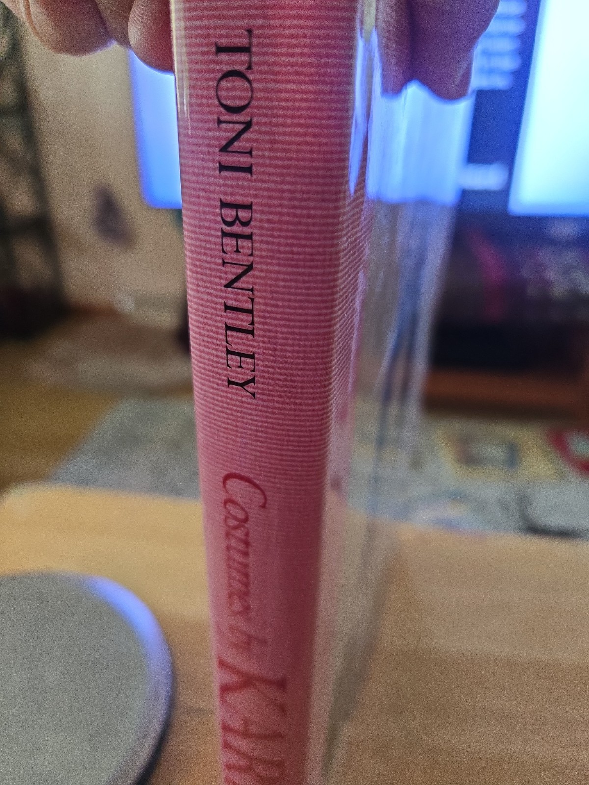 Costumes by Karinska by Toni Bentley (1995, Hardcover) Dustin Cover. Good Condit