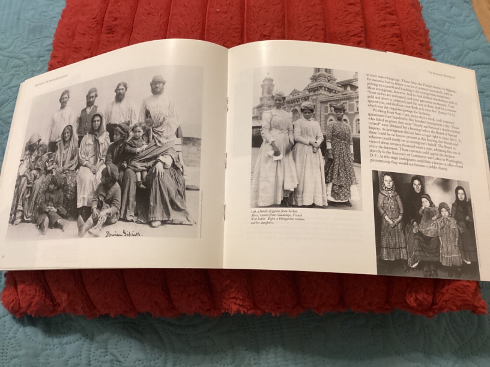 ELLIS ISLAND, OFFICIAL SOUVENIR GUIDE, 40 PAGES by B. COLIN HAMBLIN/FREE P & H