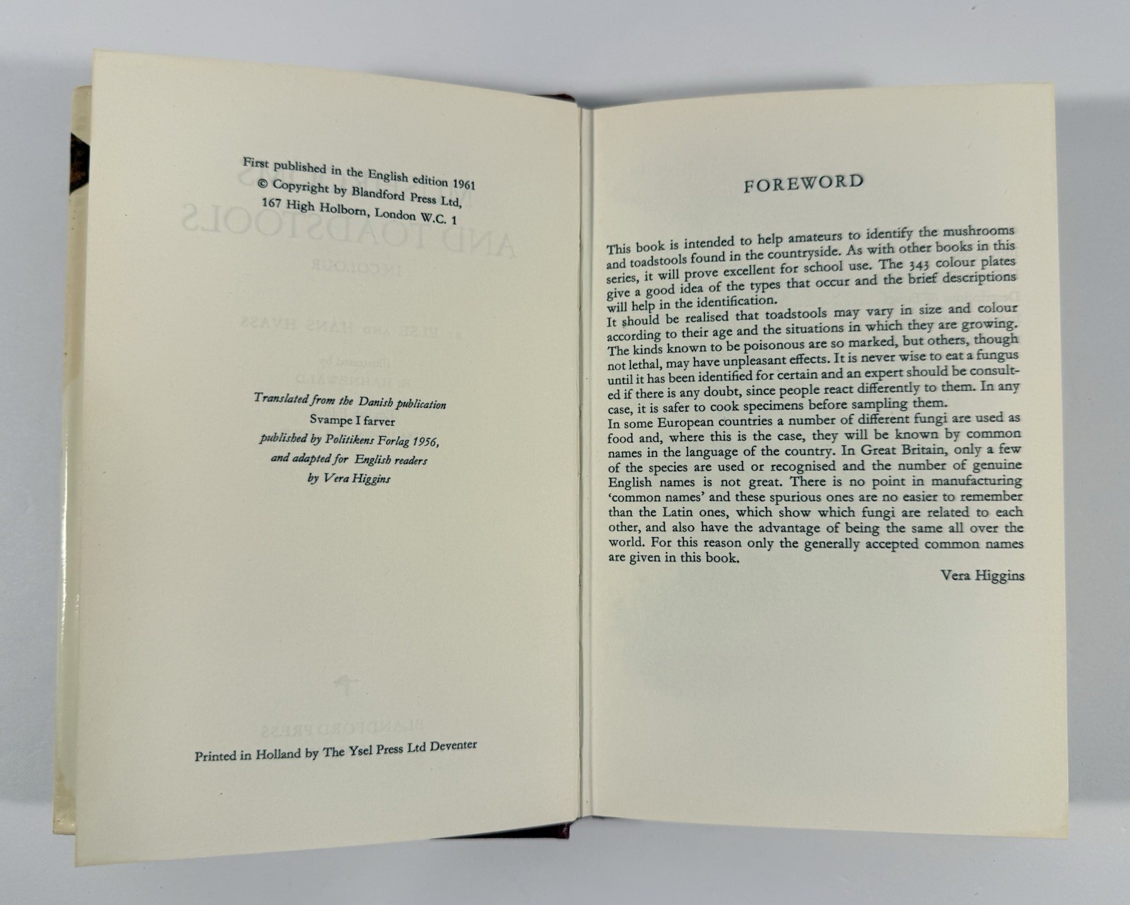 1961 Mushrooms Toadstools in Colour Blandford First Edition Dust Jacket Hvass