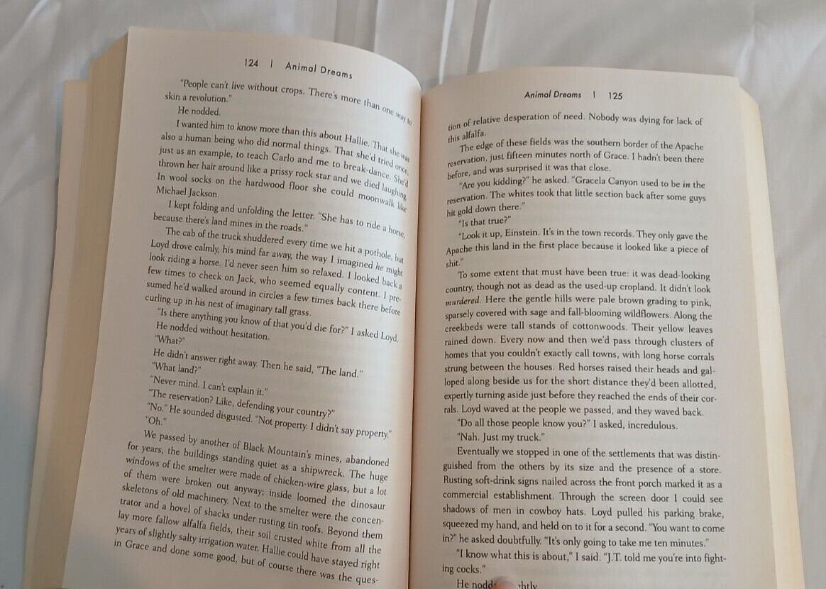 Animal Dreams 2013 Paperback By Barbara Kingsolver 352 Pages