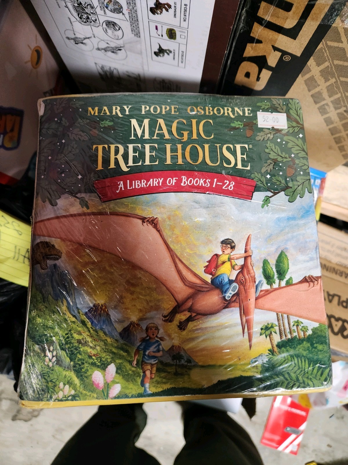Magic Tree House (R) Ser.: Magic Tree House Books 1-28 Boxed Set by Mary Pope
