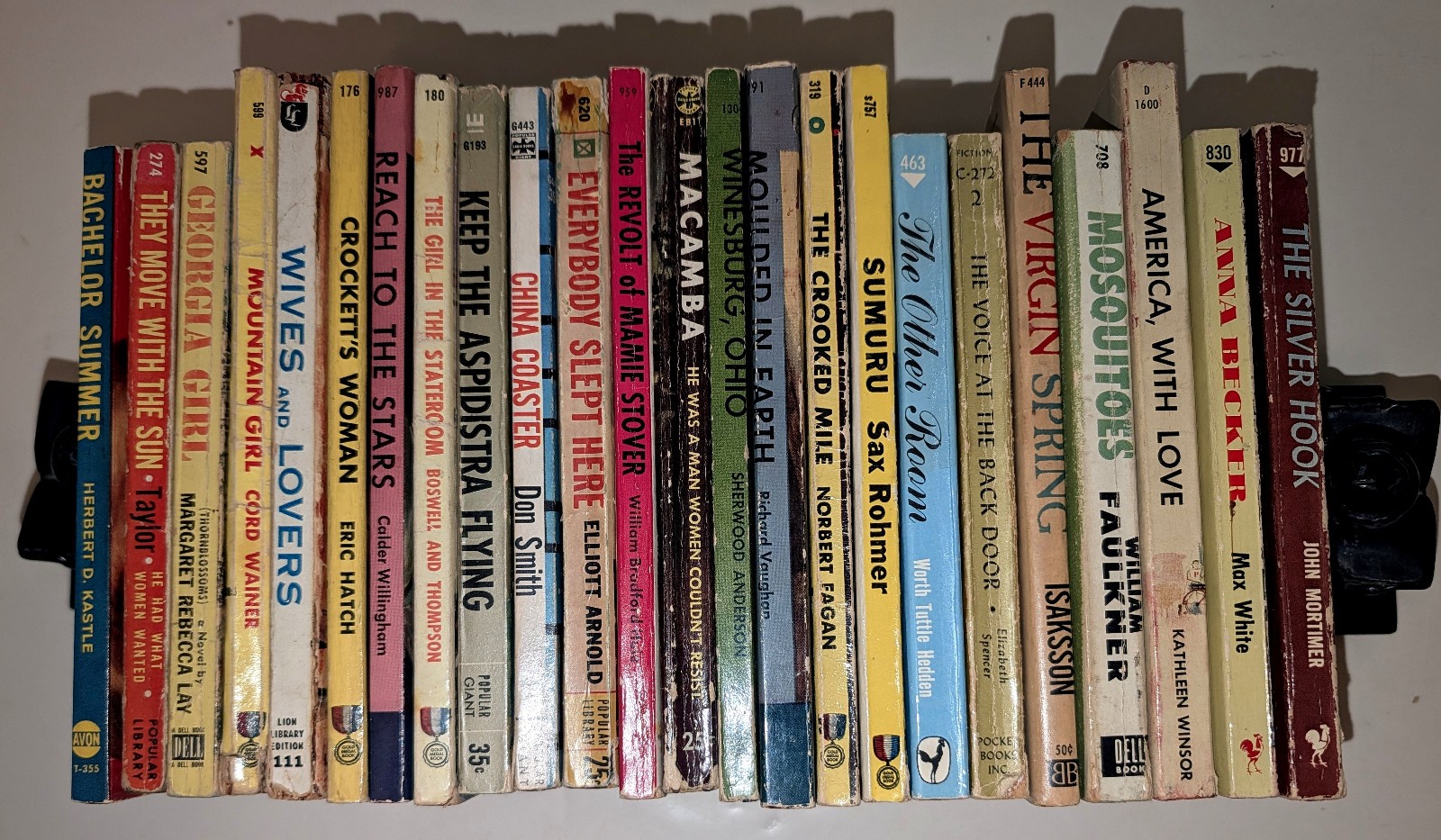 ANOTHER KILLER LOT OF 24 VINTAGE SLEAZE, ROMANCE, HILLBILLY, CRIME PAPERBACKS