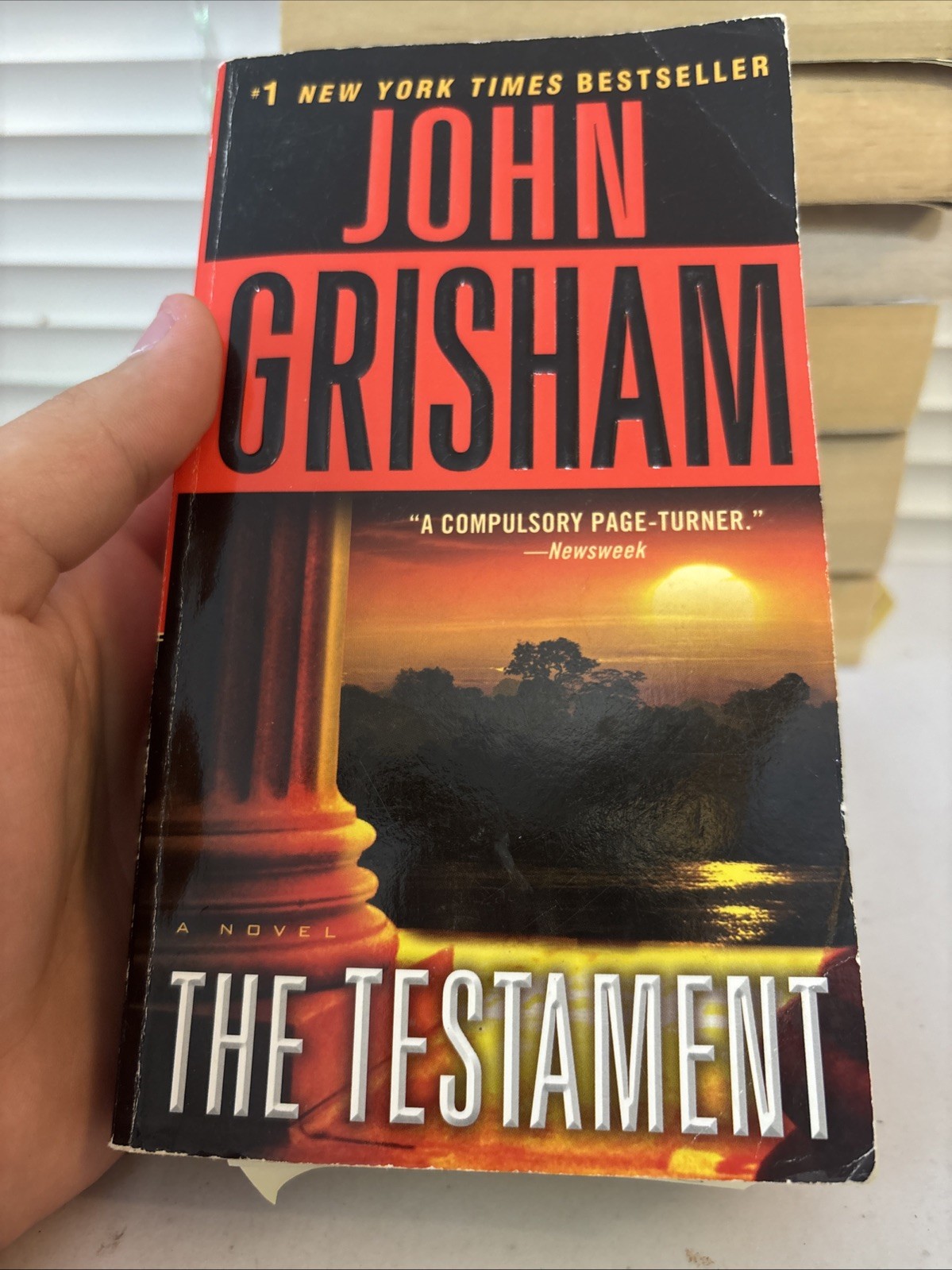 Lot of 10 – John Grisham – Mass paperback books – FREE SHIPPING