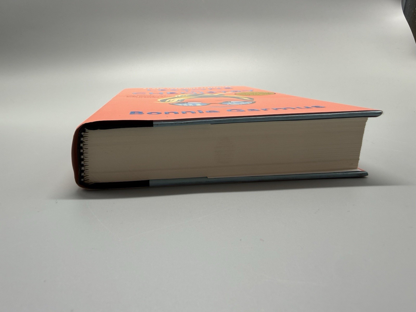 Bonnie Garmus Lessons in Chemistry Hardcover Novel, Fiction Contemporary Women