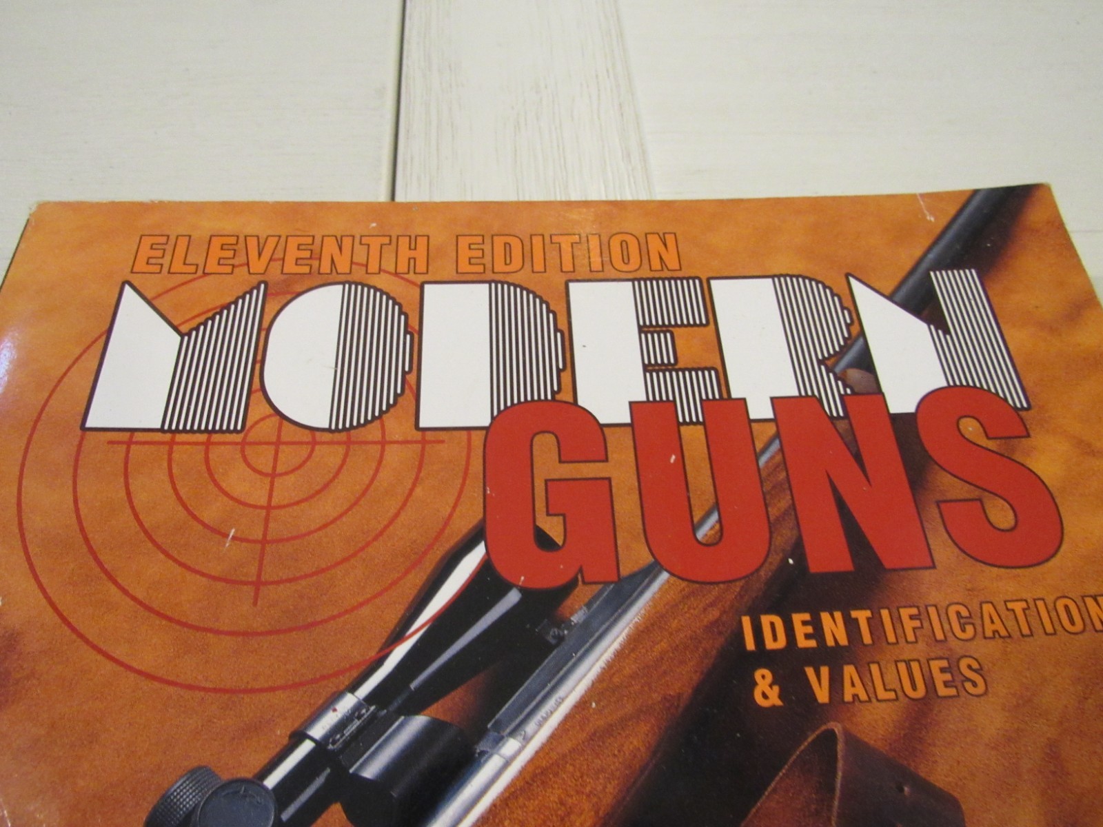 Modern Guns. Identification & Values. 11th Edition. 1989. 504 pages. Illustrated