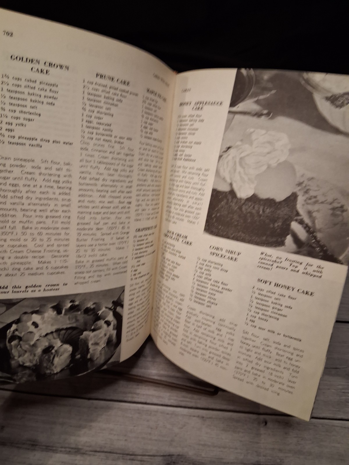 Vintage cookbook Culinary Arts Institute Encyclopedic Cookbook 1960s