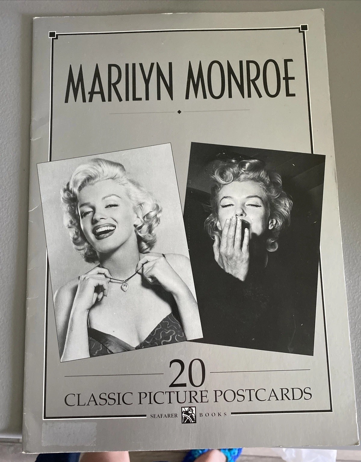 Vintage Marilyn Monroe 20 Classic Picture Postcards Book Seafarer Rare Complete