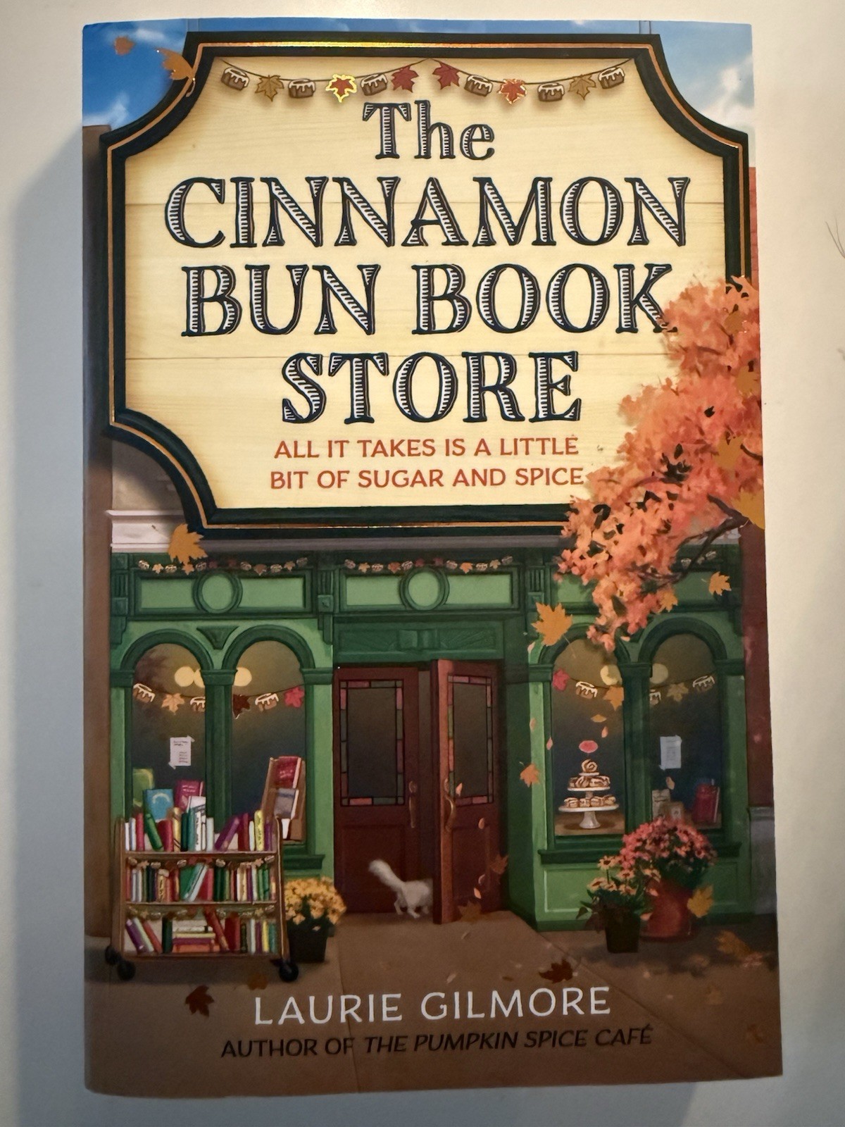 Cinnamon Bun Book Store by Laurie Gilmore Dream Harbor Book 2 Uk-B 2024