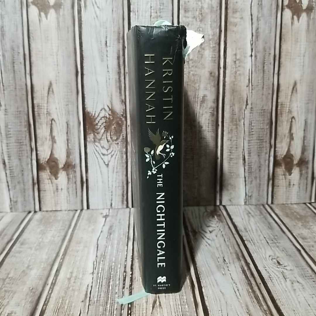 The Nightingale: A Novel – Deluxe Edition Kristin Hannah (2025, Hardcover)