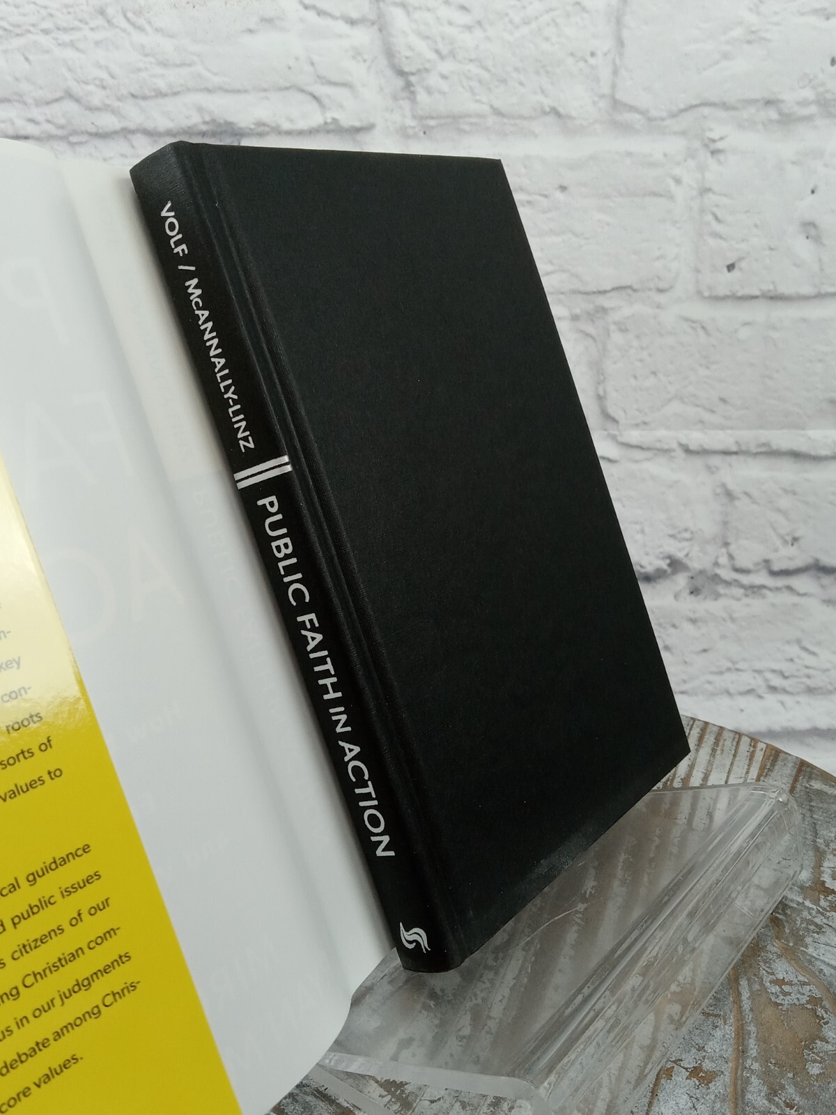 Public Faith in Action : How to Think Carefully, Miroslav Volf HCDJ