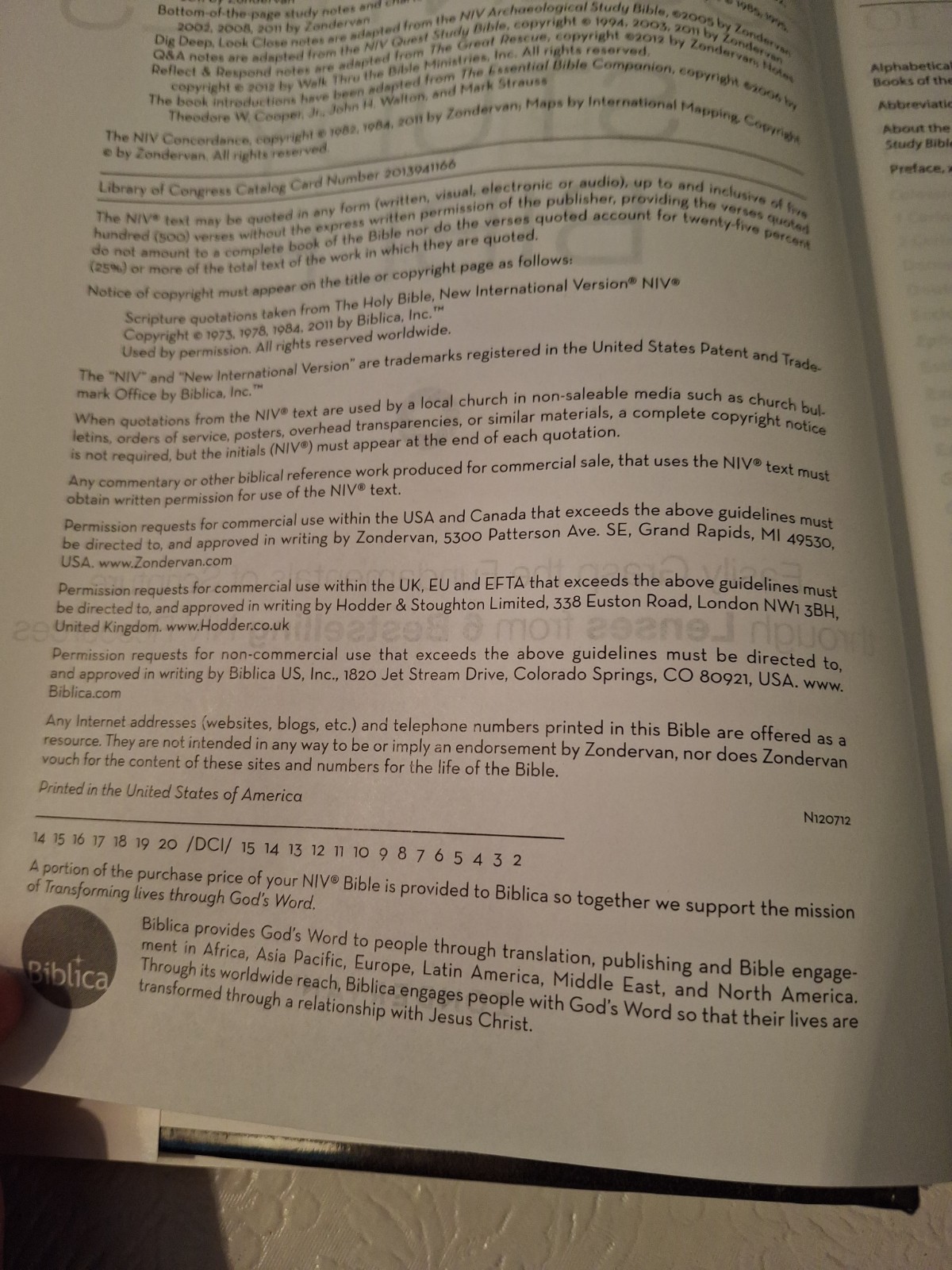 NIV Essentials Study Bible Zondervan 2013 HCDJ Illustrated NO MARKS Color Maps