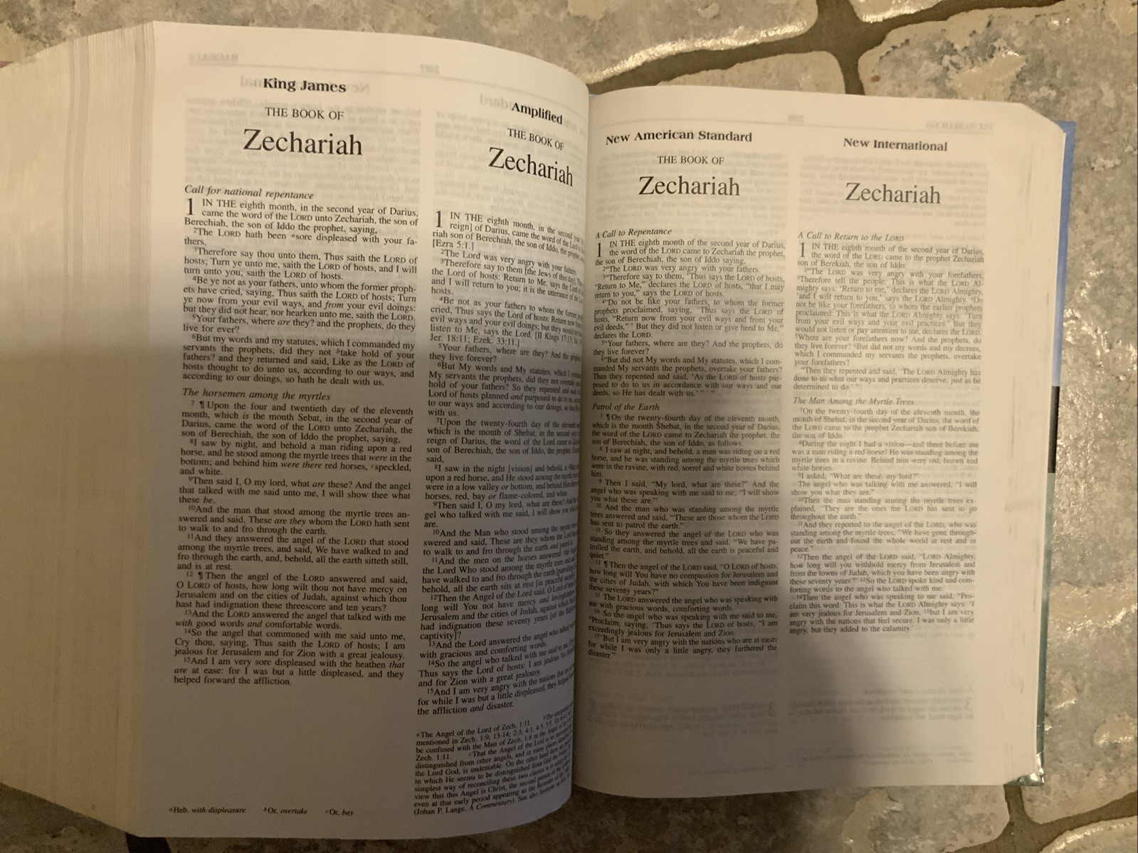 Comparative Study Bible by Zondervan Staff (1999, Hardcover, Revised Edition)