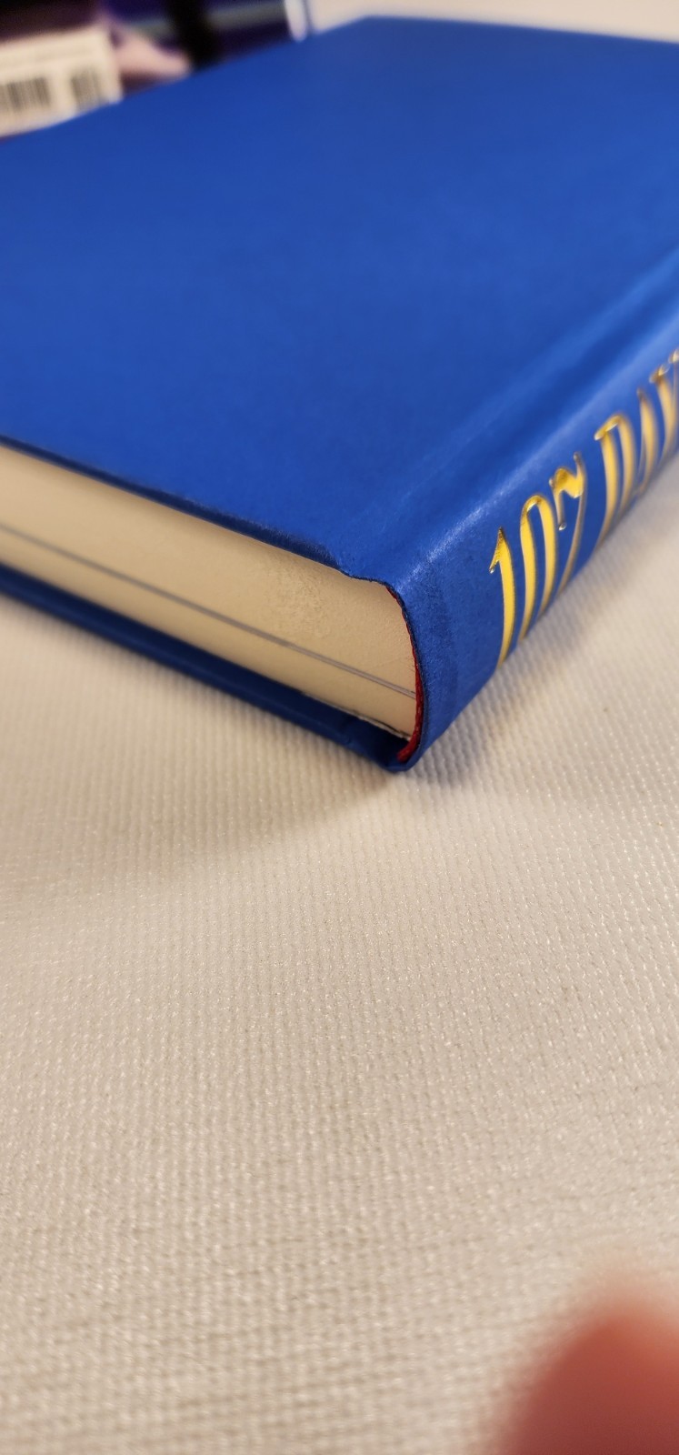 Kamala Harris 107 Days Signed First Edition Autograph Book