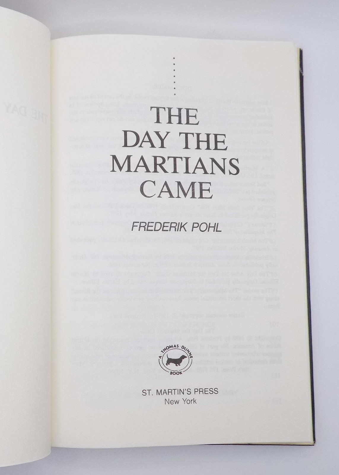 The Day the Martians Came by Frederick Pohl [B.C.E.] ·St. Martin’s Press, 1988