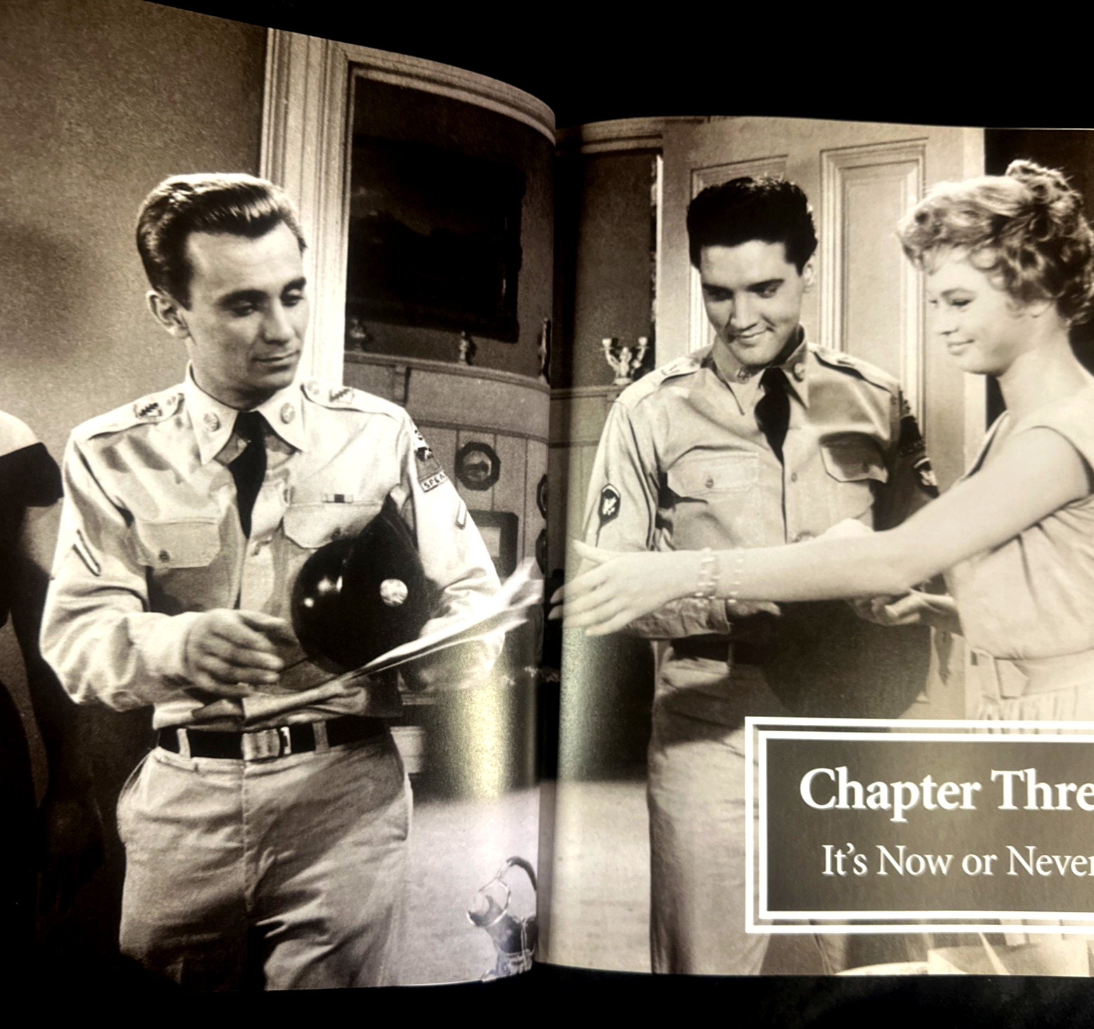 „Elvis Presley Unseen Archives“ by Marie Clayton – 383 Pages of Photos & History