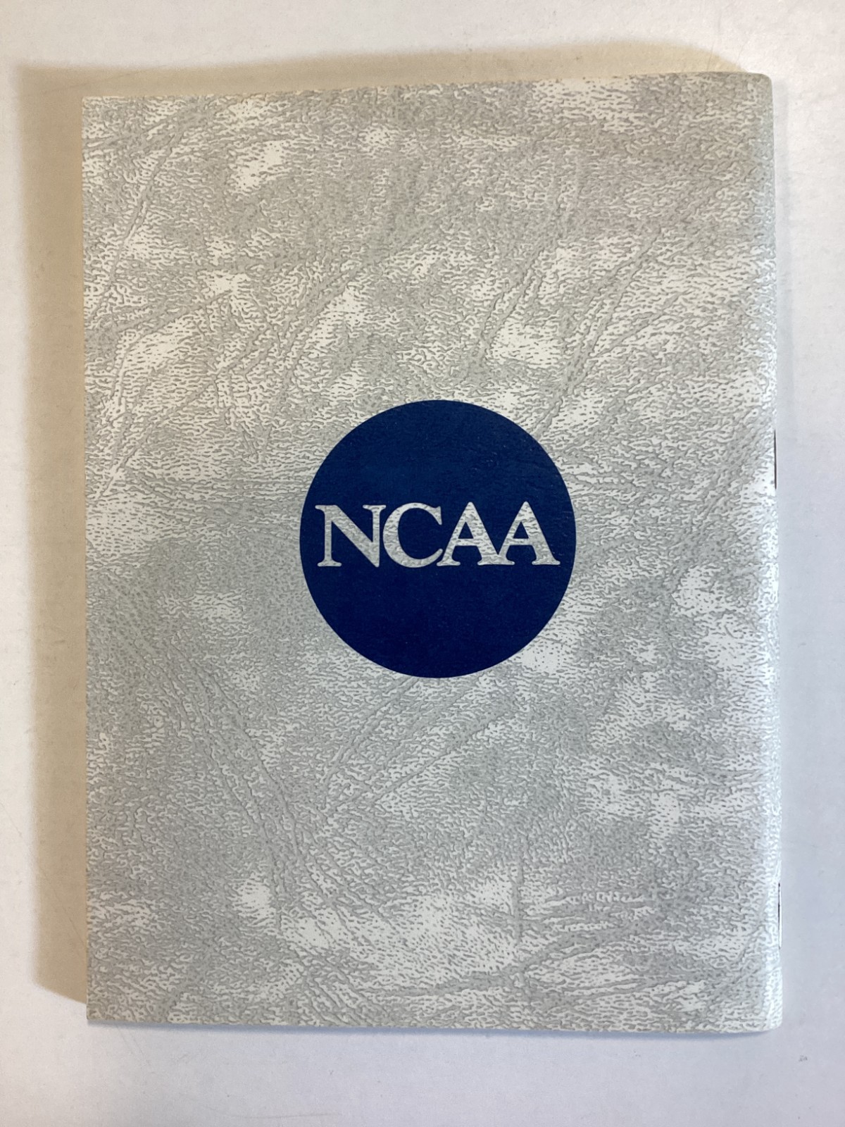 1984 NCAA Men’s Ice Hockey Rules and Interpretations – 97 Pages – Free Shipping