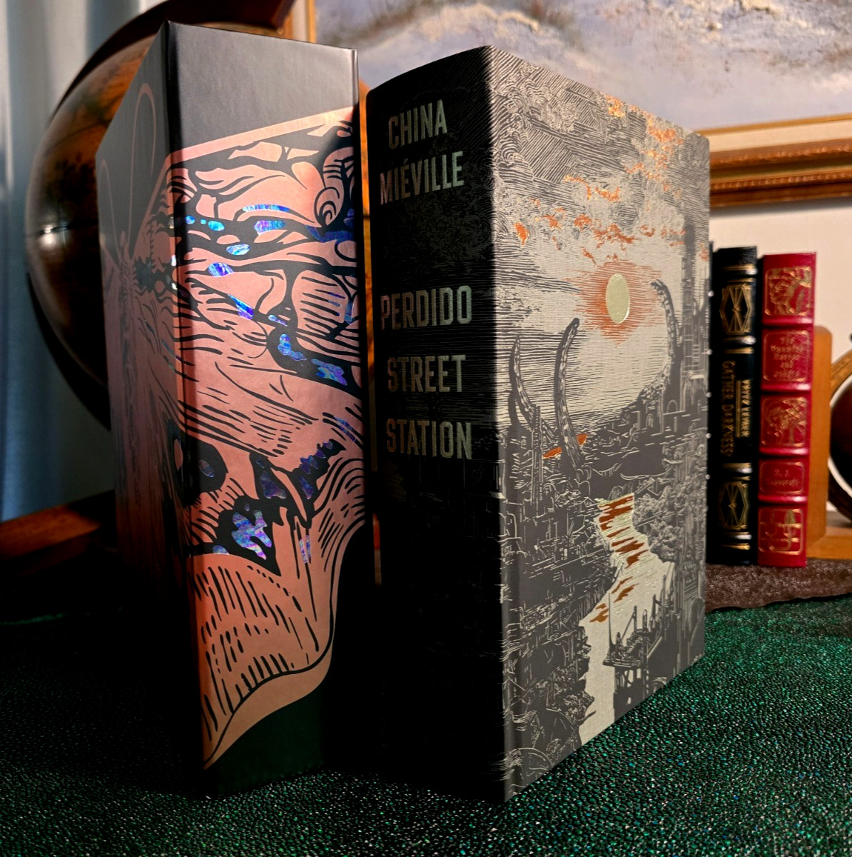 Perdido Street Station; China Mieville; Folio Society; Signed NUMBERED #172