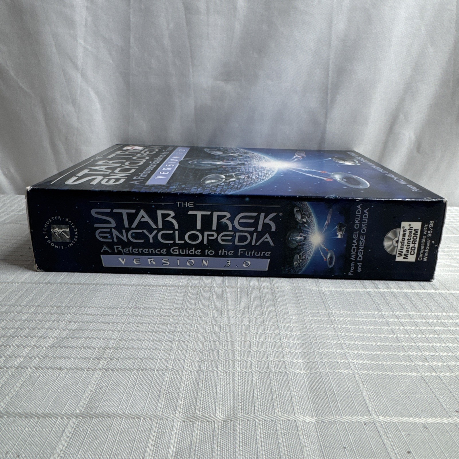Star Trek Encyclopedia Reference Guide to Future V3 CD-ROM WIN/MAC 1999 SEALED
