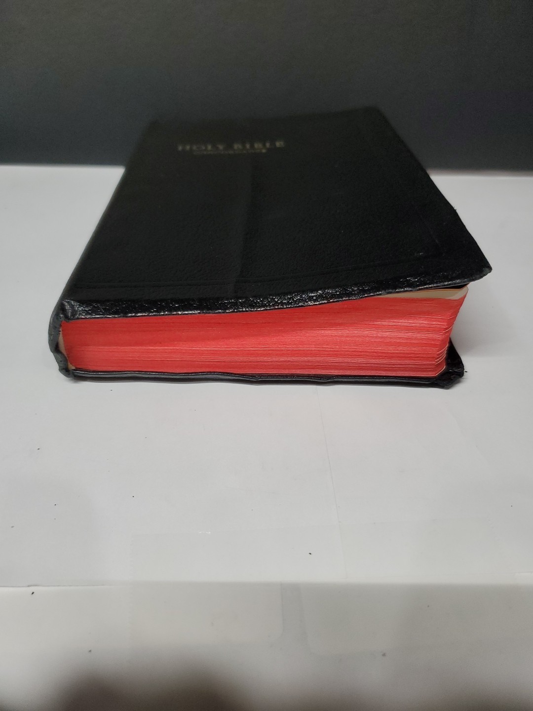 Holy Bible Letter Edition Concordance World. writing as shown in pic
