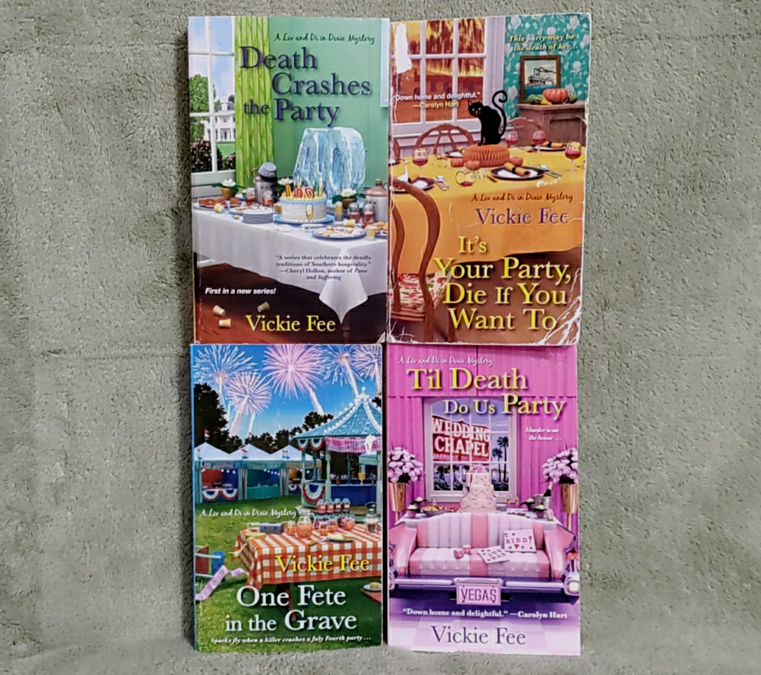 Vickie Fee – Liv And Di In Dixie Complete 4 Book Cozy Mystery Series HS-1