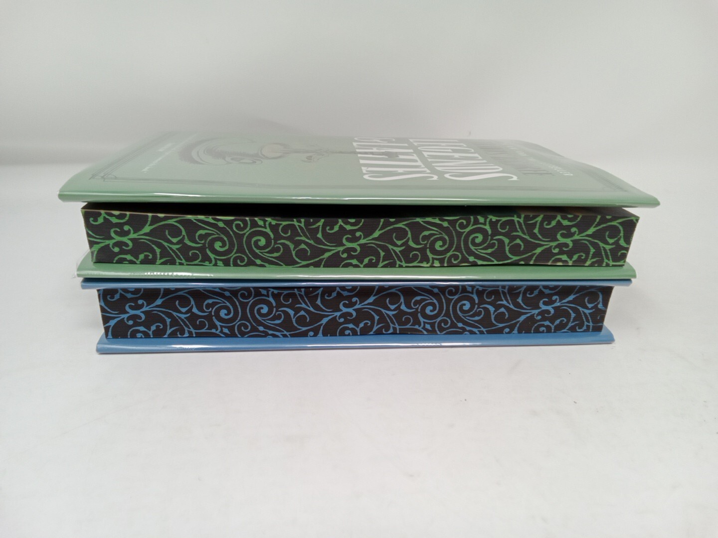Legends & Lattes + Boneshops & Bonedust Deluxe Editions, HC by Travis Baldree