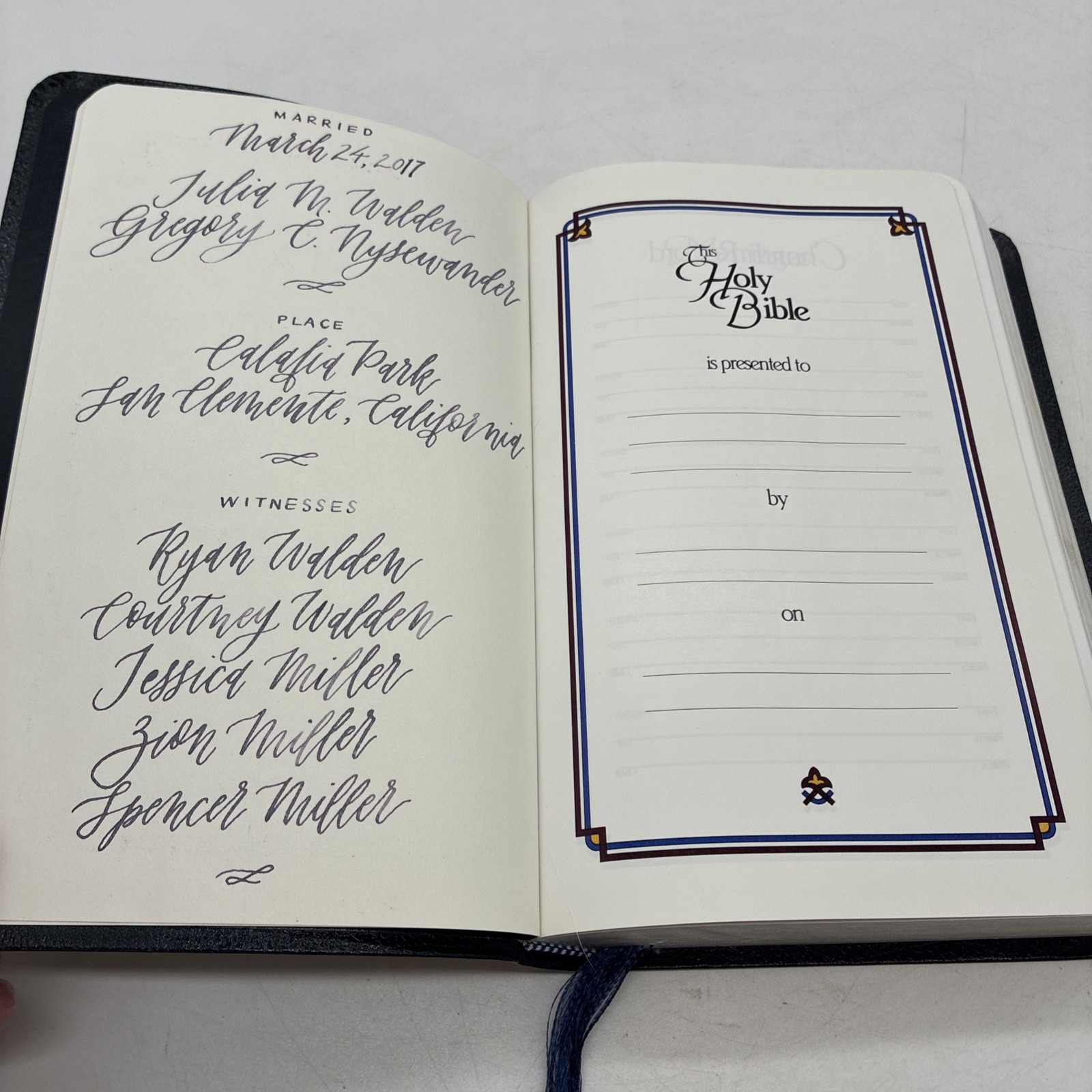 Amplified Bible Zondervan 1987 Bonded Leather Navy Blue Excellent