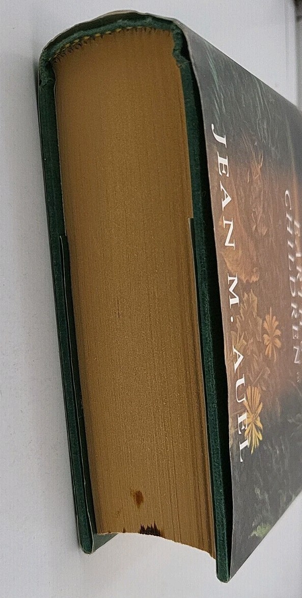 Clan of the Cave Bear by Jean M. Auel (1998, Hardcover)