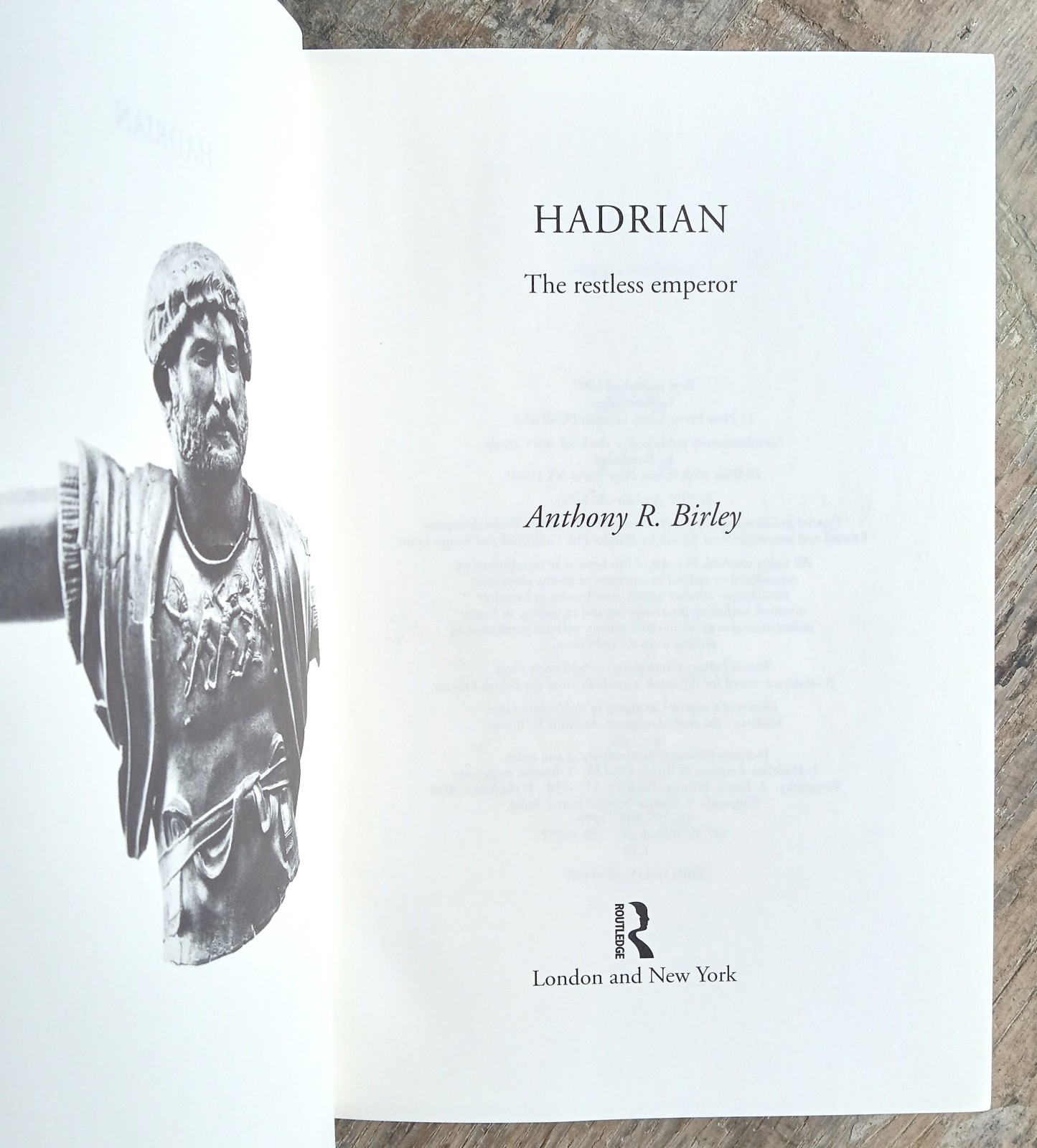 Hadrian: The Restless Emperor ~1997 HC~ Birley Wall Roman Empire History Illust