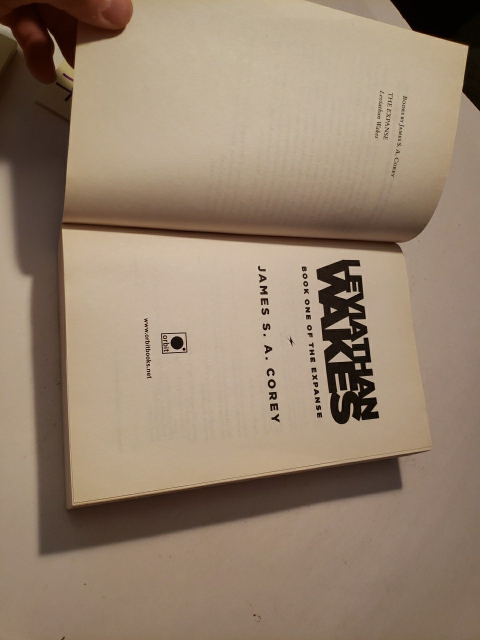 Leviathan Wakes Expanse Series Trade Paperback Book James S A Corey Scifi Space