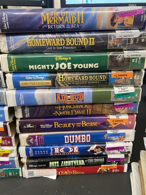 Lot of 30 Disney VHS’s (no duplicates) -GOOD