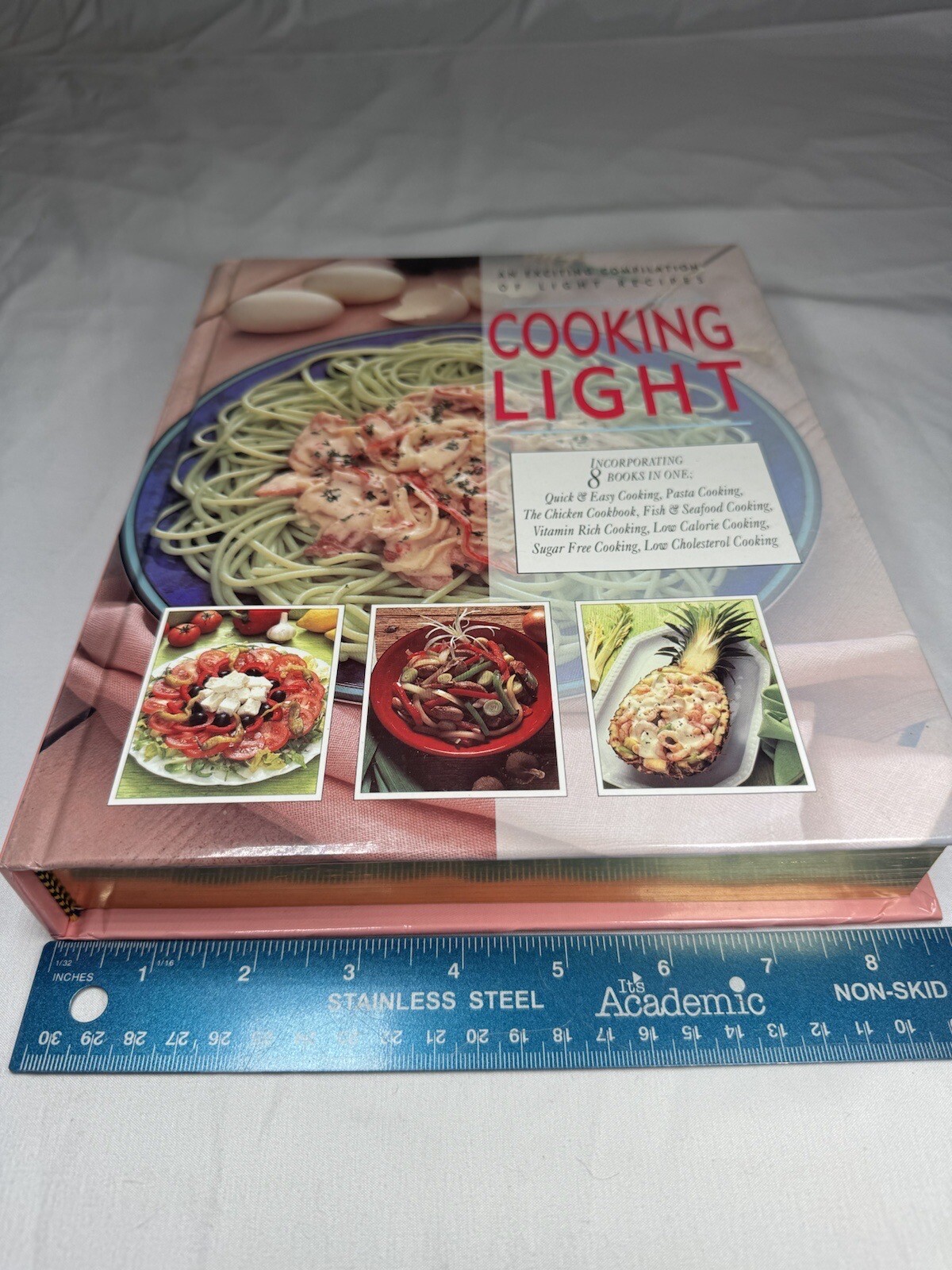 1995 COOKING LIGHT 8 COOKBOOKS IN ONE 584 PAGES 11 IN BY 9 IN