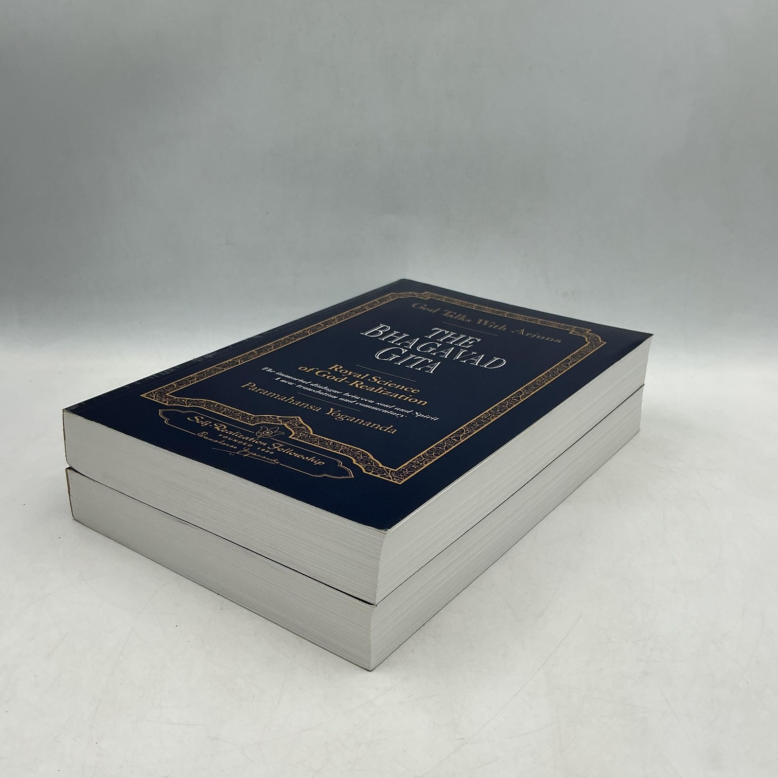 God Talks With Arjuna The Bhagavad Gita Paramahansa Yogananda Box Set 2001 Navy