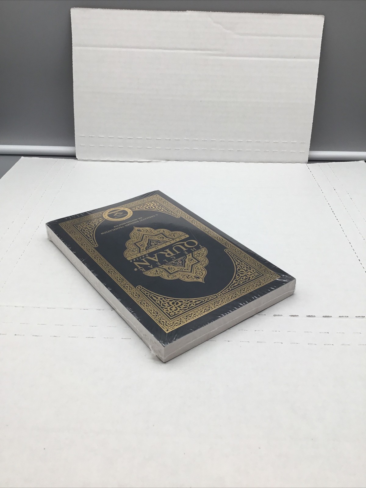 The Clear Quran: A Thematic English Translation – Paperback, 5.8″ x 8.4″ – NEW