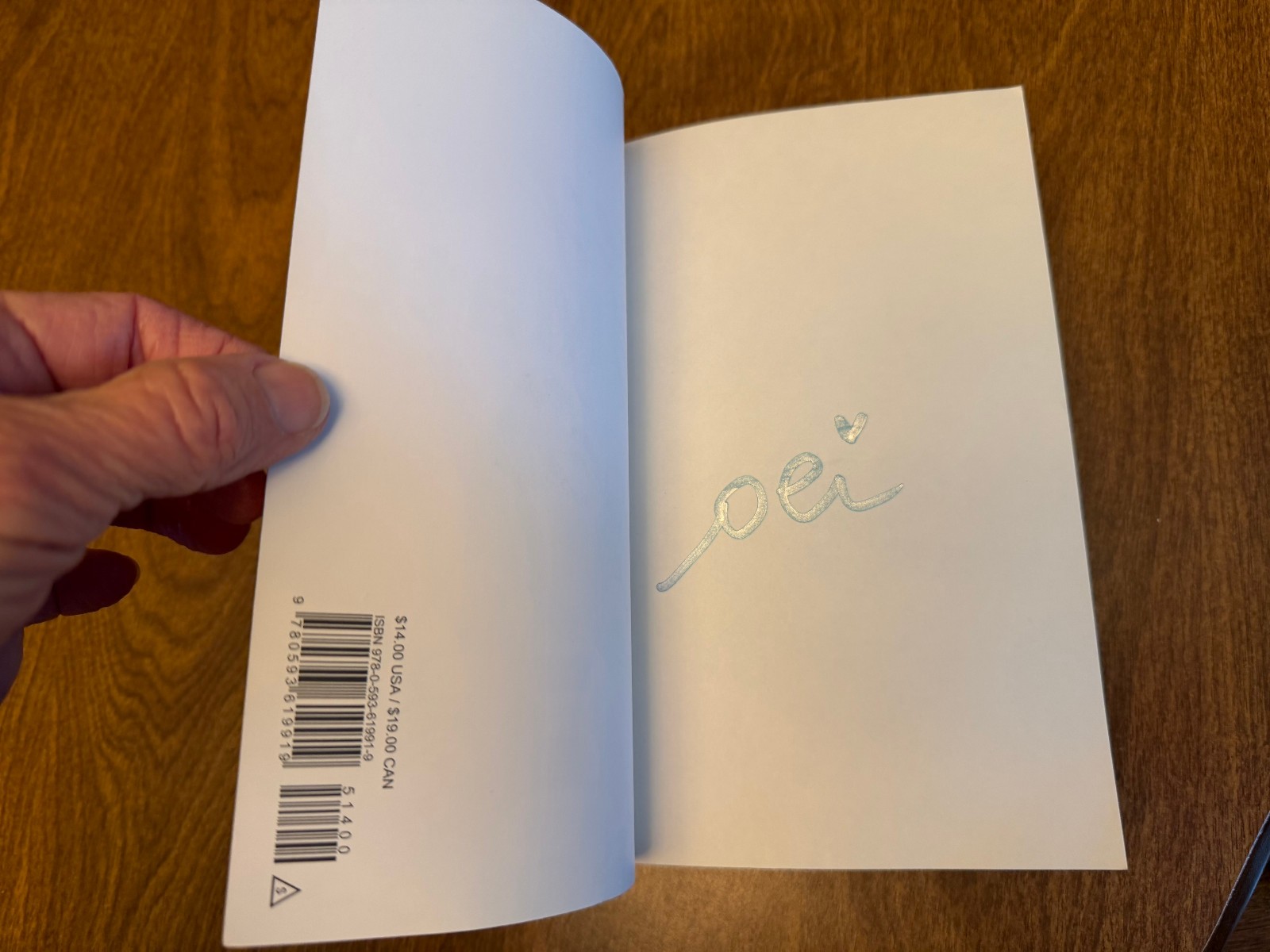 Check & Mate -Ali Hazelwood Signed 2023 1st printing -Young adult fiction EUC