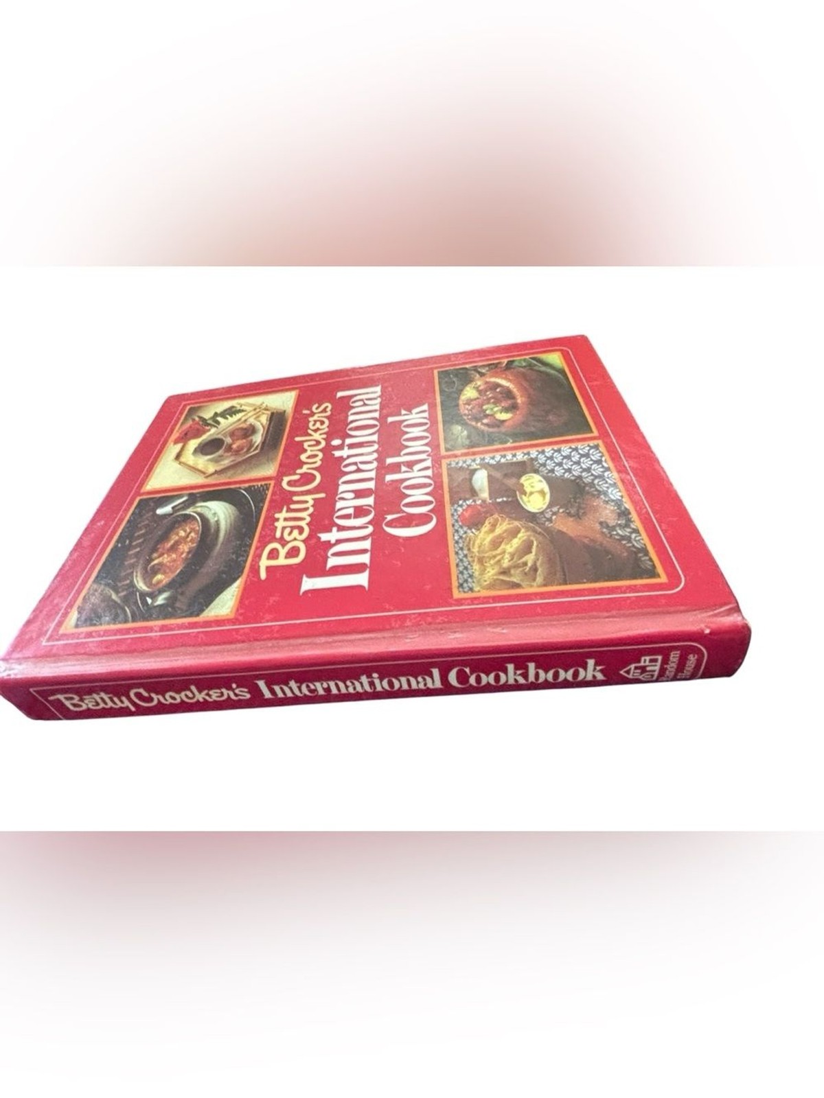 Betty Crocker International Cookbook Hardcover 1980 First Edition USA 372 Pages
