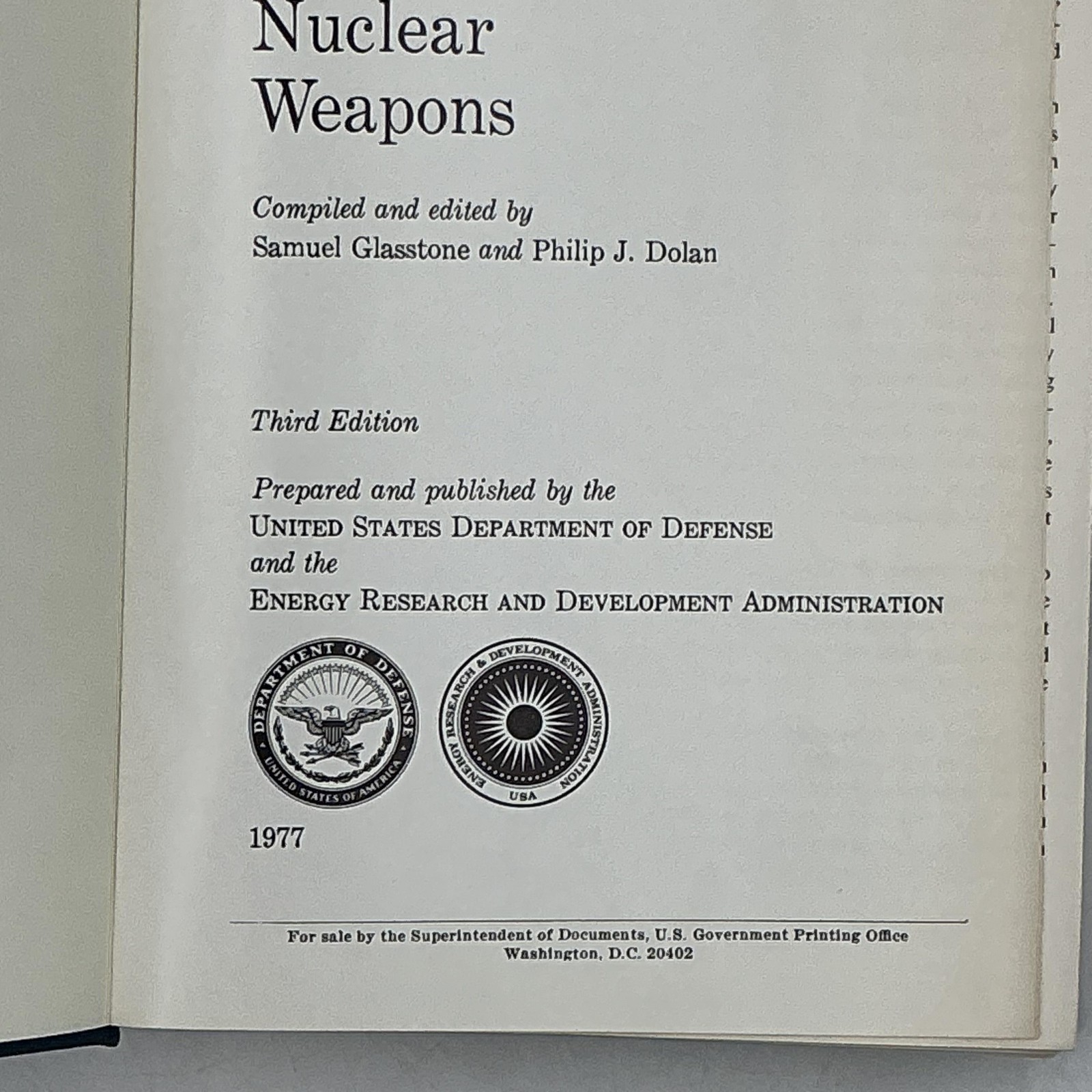 THE EFFECTS OF NUCLEAR WEAPONS Glasstone Dolan HC 1977+ Bomb Effects Computer M7